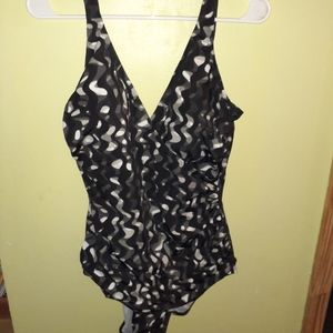 Women's swimsuit